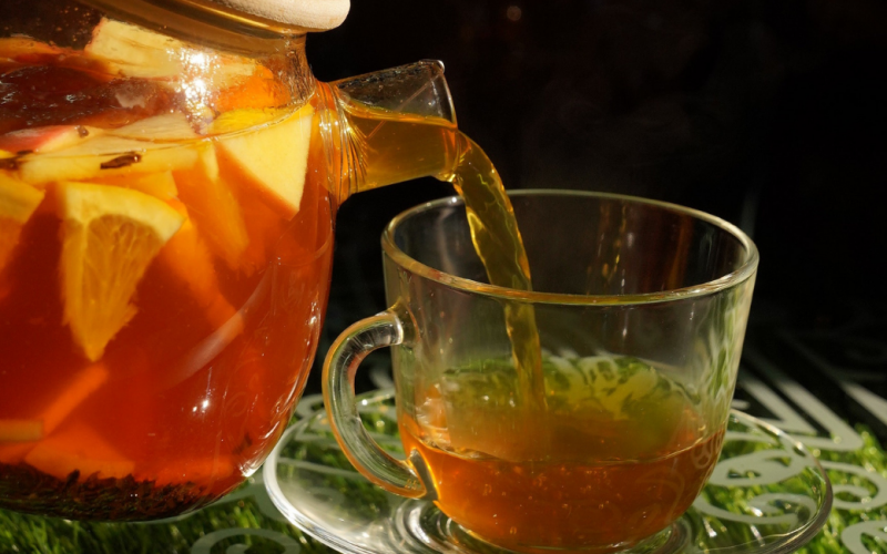 reasons-why-you-should-start-your-day-with-lemon-tea