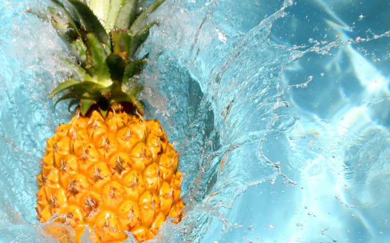6-benefits-of-drinking-pineapple-infused-water