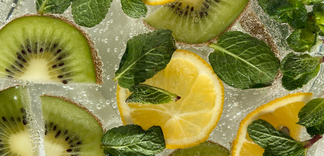 5-reasons-why-you-should-add-mint-to-fruit-infused-water
