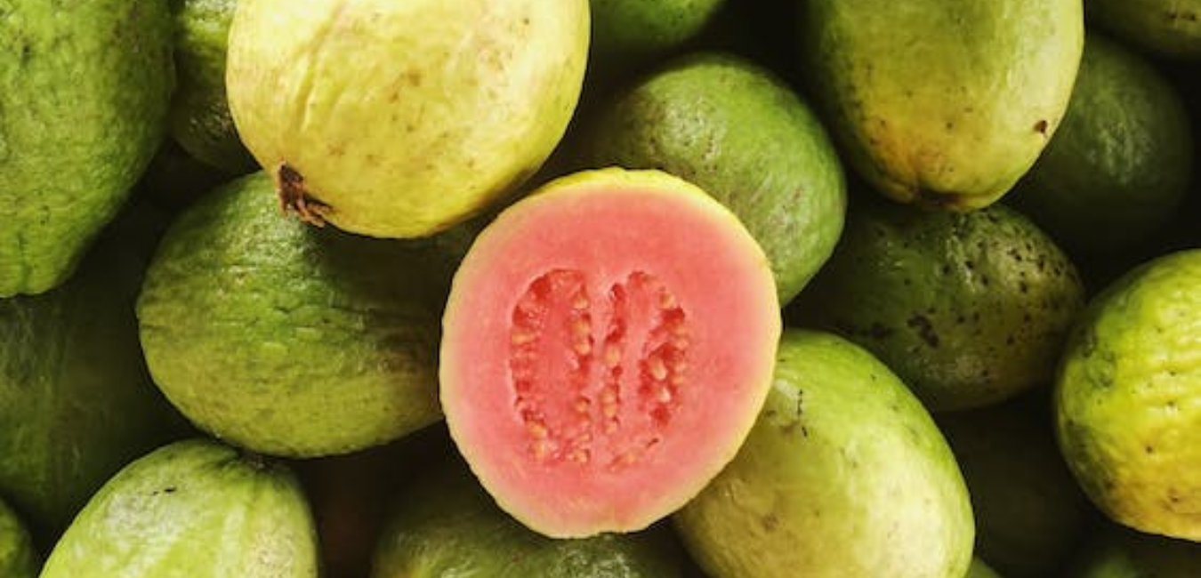 6 Benefits of eating pink guava
