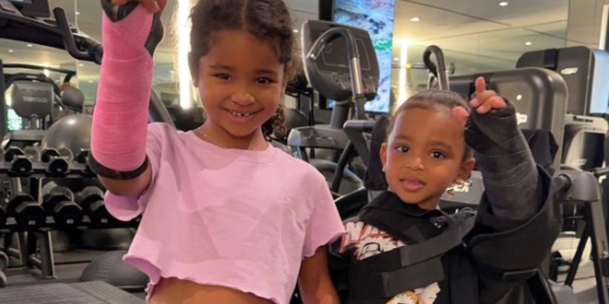 Khloé Kardashian Reveals Daughter True And Nephew Psalm Got Arm